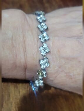 Vintage 7" Clear Crystal Tennis Bracelet